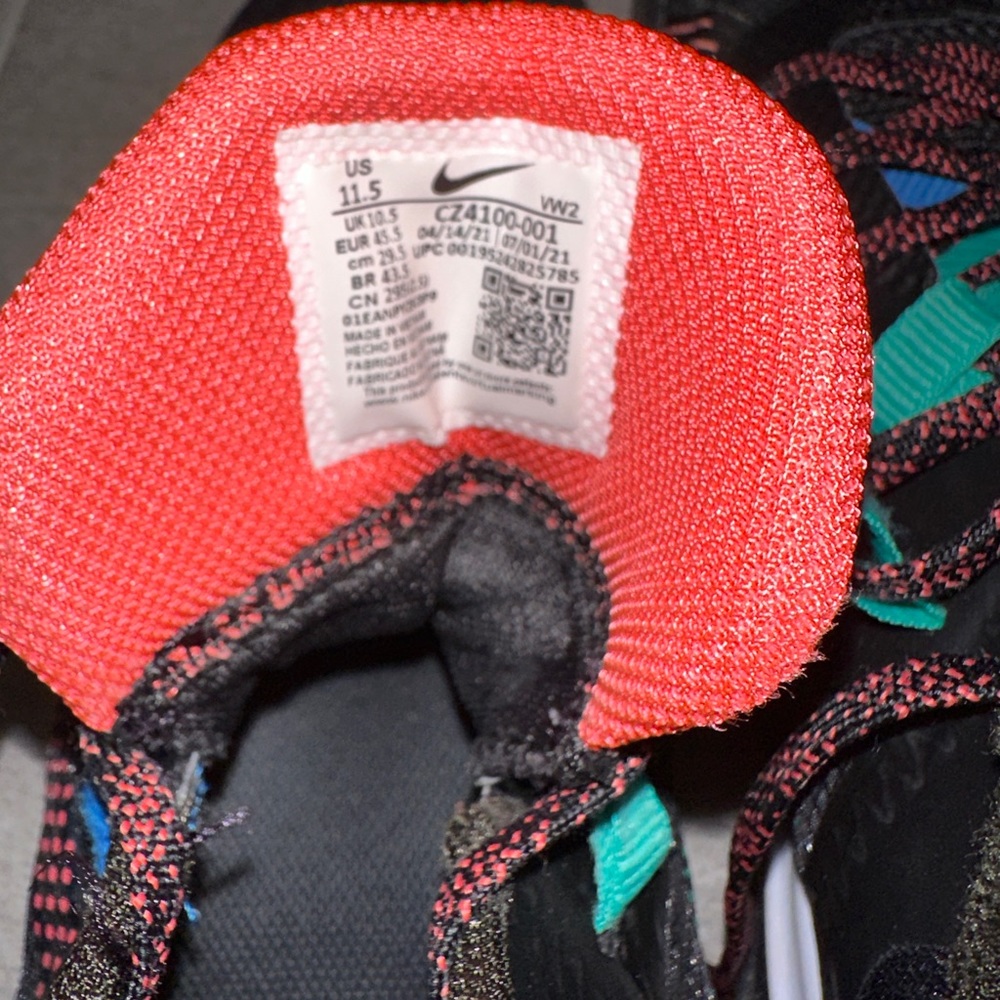 Kyrie Flytrap 5 'Black Size 11.5 - image 7